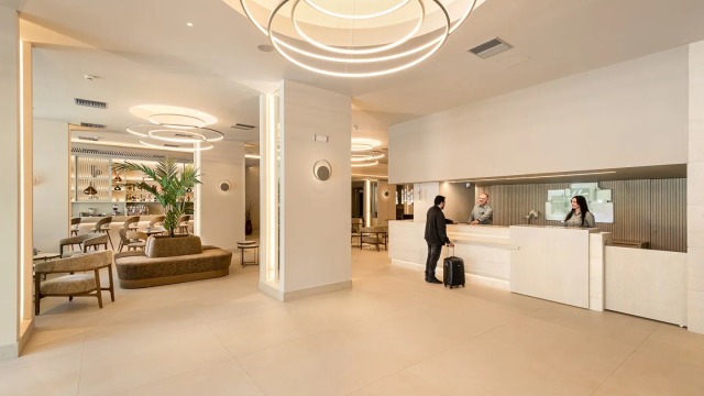 Πώς η τεχνητή νοημοσύνη αλλάζει τους κανόνες στη Φιλοξενία