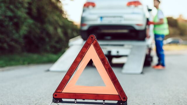 Το δράμα μας στους δρόμους έχει... ταυτότητα 