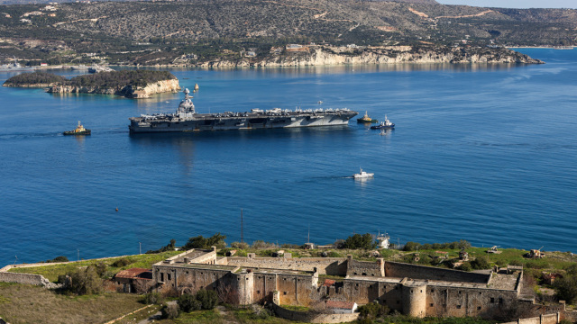 Συνελήφθη Πολωνός, ύποπτος για κατασκοπεία στη βάση της Σούδας