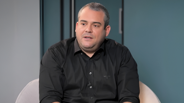 Πυγμαλίων Δαδακαρίδης: Δεν ήμουν έτοιμος για τον θάνατο των γονιών μου, αλλά πλέον έχω κάνει ειρήνη με το κομμάτι της απώλειας