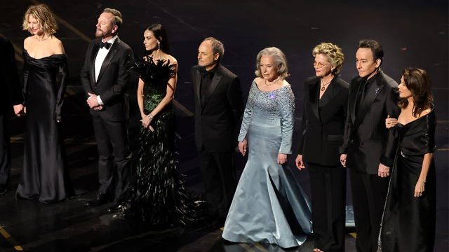 Όσκαρ 2026: Το συγκινητικό αφιέρωμα στον Ρομπ Ράινερ με τον Μπίλι Κρίσταλ και πρωταγωνιστές από τις ταινίες του
