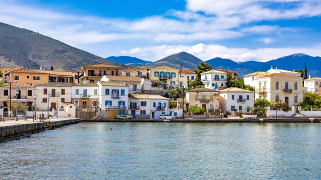 Καρπενήσι-Ναύπακτος-Γαλαξίδι: Μια διαδρομή για το Πάσχα
