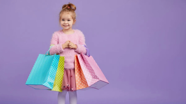 Εντοπίστηκε μόλυβδος σε παιδικά ρούχα – Ο κρυφός κίνδυνος των fast fashion επιλογών