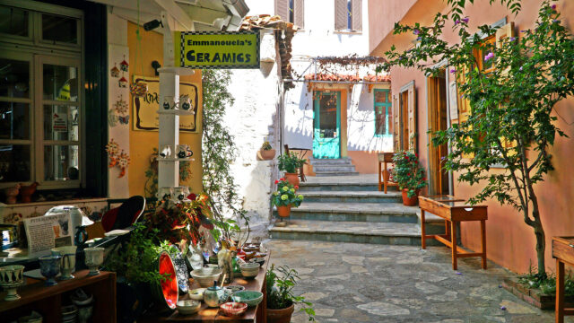 Βουρλιώτες-Μανωλάτες: Η άλλη πλευρά της Σάμου, μακριά από τη θάλασσα – Επίσκεψη σε δύο χωριά-ησυχαστήρια