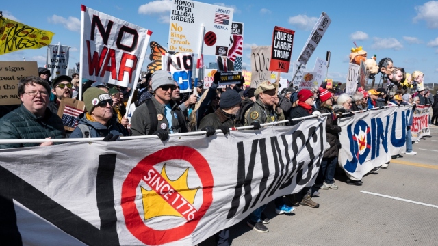 Πεζεσκιάν: Οι ειδικοί ΑΙ να ενημερώσουν τον Τραμπ για τις διαδηλώσεις «No Kings»