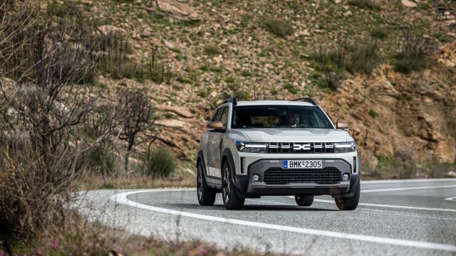 Δοκιμάζουμε το φθηνότερο Dacia Duster με υγραέριο - Πόσο κοστίζει;