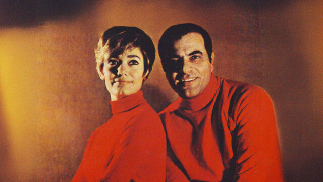 Μαρινέλλα και Καζαντζίδης... συνομιλούσαν μέσα από τα τραγούδια τους: «Οι άντρες δεν κλαίνε» - «Κι όμως κυρία μου και οι άντρες κλαίνε»