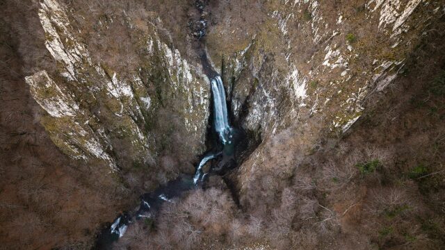 
Αποστολή στη Ροδόπη: Ανακαλύπτοντας τους καταρράκτες του Παρανεστίου σε δύο τροχούς