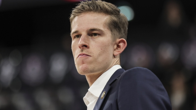 Παρί: Ο Τζούλιους Τόμας έγινε ο νεότερος προπονητής που κερδίζει παιχνίδι στη Euroleague