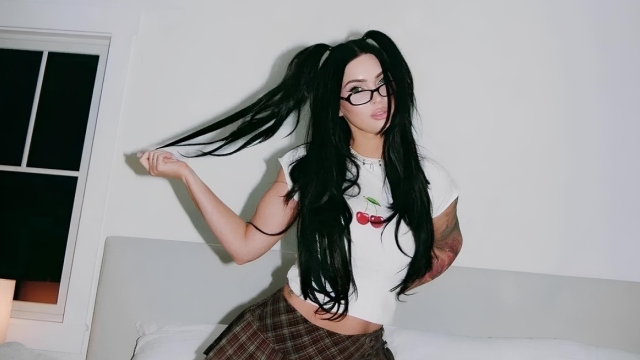 Μέγκαν Φοξ: Μετά το μπλοκ στον Μασίν Γκαν Κέλι δημοσίευσε καυτές φωτογραφίες με μήνυμα γεμάτο... υπονοούμενα