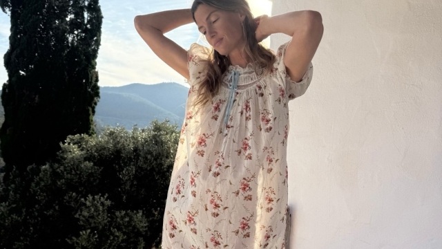 Τα ωραιότερα ανοιξιάτικα φορέματα για να υποδεχτείτε τη νέα σεζόν
