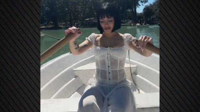 Η Marseaux έκανε βαρκάδα στη Ρώμη, δείτε βίντεο