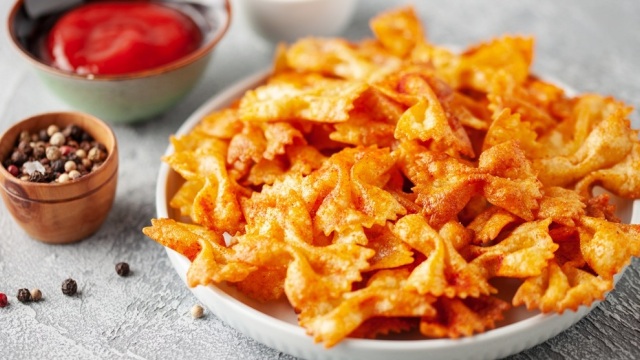 Μακαρόνια αλλιώς: Η crunchy εκδοχή τους που έχει γίνει viral (+συνταγές)