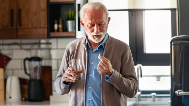 Μικρά τα οφέλη από τα νέα φάρμακα για τη Νόσο Αλτσχάιμερ – Τι δείχνει ανάλυση σε 17 μελέτες
