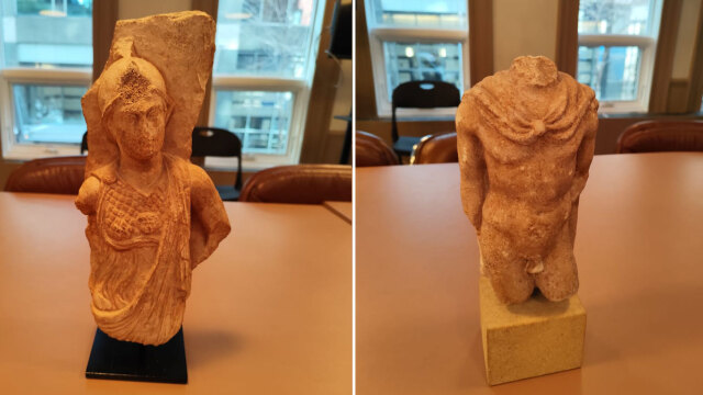 Πέντε αρχαιότητες επιστρέφουν στην Ελλάδα από το Σικάγο: Ανάμεσά τους ακέφαλο άγαλμα του Ερμή και ανάγλυφο της θεάς Aθηνάς