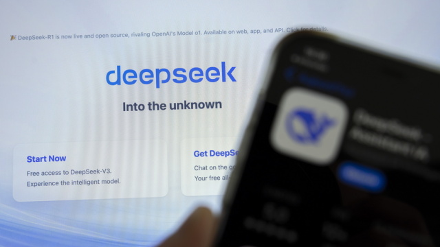 Η κινεζική DeepSeek περνά στην αντεπίθεση με νέο μοντέλο ΑΙ που προκαλεί OpenAI και Anthropic