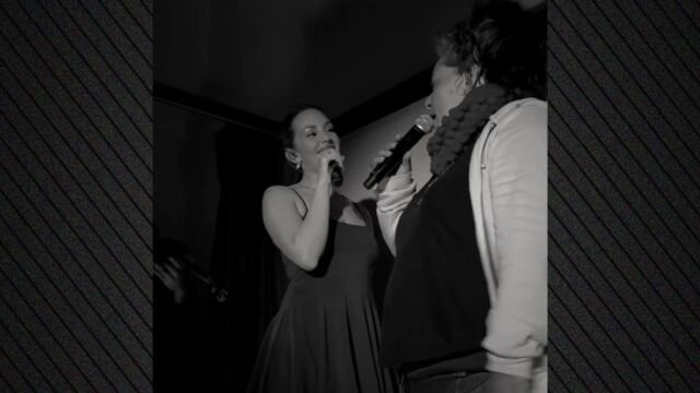 Η Ανδρομάχη τραγούδησε μαζί με τη Ματούλα Ζαμάνη στην Τήνο