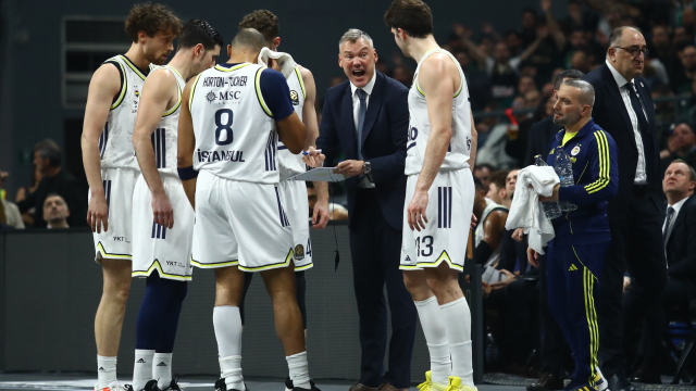 Με τη Φενέρ ο Ολυμπιακός στον ημιτελικό του Final 4 της Αθήνας: Οι Τούρκοι 94-90 τη Ζάλγκιρις στην παράταση στο Κάουνας, βίντεο 