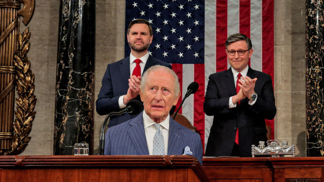 Ιστορική ομιλία του βασιλιά Καρόλου στο Κογκρέσο: Αναντικατάστατος και άρρηκτος ο δεσμός Μεγάλης Βρετανίας και ΗΠΑ