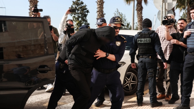 «Θόλωσα, δεν κατάλαβα πώς έβγαλα το μαχαίρι και ότι τον σκότωσα» ισχυρίστηκε ο 20χρονος για τη δολοφονία του 27χρονου στον Άγιο Δημήτριο