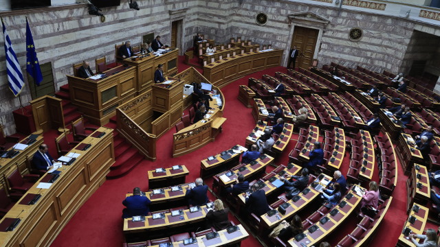 Δίκη εντός 3 μηνών για υποθέσεις με πολιτικά πρόσωπα με τροπολογία Φλωρίδη, εφόσον η Βουλή δώσει την άδεια