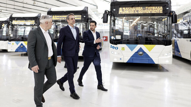 Αναβαθμίζονται οι συγκοινωνίες στην Αθήνα: Νέοι συρμοί, «έξυπνο» δίκτυο και πυκνότητα των δρομολογίων σε μετρό και λεωφορεία