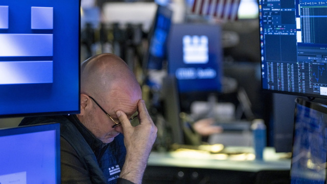 Μαύρη Παρασκευή για τη Wall Street: Δραματικό sell-off στις μετοχές ΑΙ, πτώση πάνω από 4% για τον Nasdaq