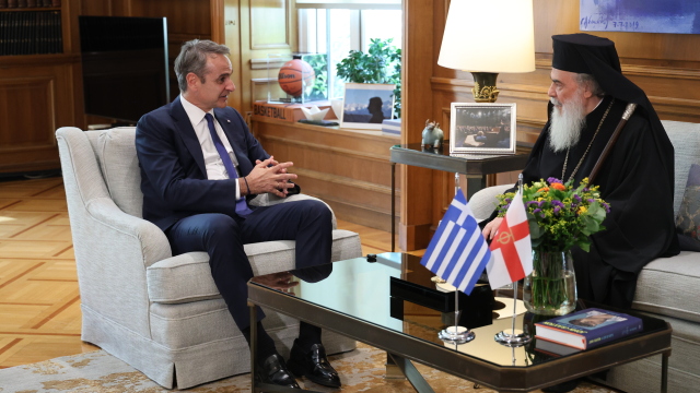 Ο Τραμπ θέλει να επισκεφτεί την Ελλάδα, είπε ο Πατριάρχης Ιεροσολύμων στον Μητσοτάκη