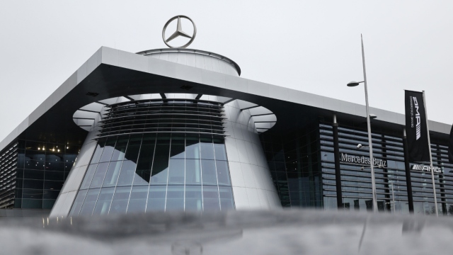 Στροφή στην άμυνα για την Mercedes - Benz: Μπαίνει στον κλάδο κατασκευής αμυντικών drones, σε ποια οχήματά της θα τοποθετήσει εκτοξευτές
