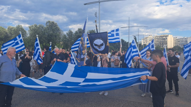 «Οικογένεια είναι μόνο η παραδοσιακή»: Συγκέντρωση χριστιανικών σωματείων κατά των gay prides στη Θεσσαλονίκη