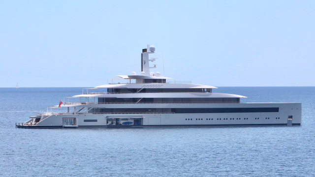 yacht_hor