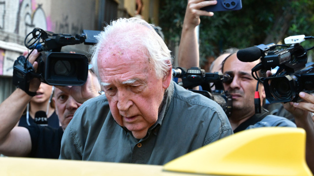 «Ήττα της Δημοκρατίας και πολιτικός ρεβανσισμός»: Η Έλενα Ακρίτα κατά πάντων για την επιστροφή Γιωτόπουλου στη φυλακή