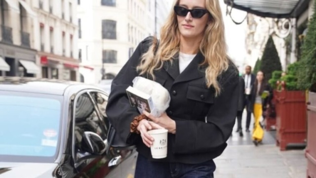 Η απλή εμφάνιση της Sarah Pidgeon που θύμισε την Carolyn Bessette-Kennedy και οι φήμες για το νέο της έρωτα
