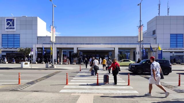 Από ποιες χώρες αυξήθηκε η ταξιδιωτική κίνηση προς την Ελλάδα το πρώτο τετράμηνο