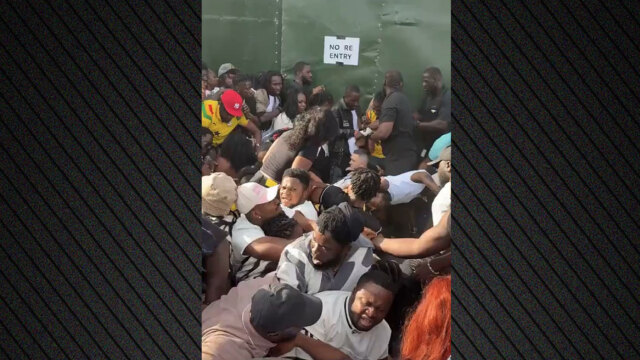 Σκηνές πανικού σε φεστιβάλ στο Λονδίνο, άνθρωποι ποδοπατήθηκαν όταν εγκλωβίστηκαν στην είσοδο, δεκάδες στο νοσοκομείο, βίντεο