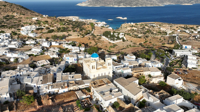 «Με χτυπάει και εμένα το ρεύμα αυτή τη στιγμή», έλεγε στον γιατρό η μητέρα του 17χρονου που πέθανε ενώ έκανε μπάνιο στην Κίμωλο