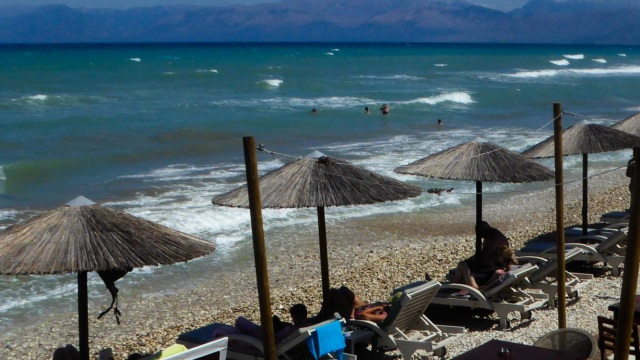 Επιμένουν οι ισχυροί άνεμοι, σε red code για πυρκαγιές σε 7 περιοχές