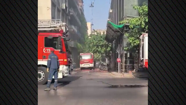 Υπό έλεγχο η πυρκαγιά σε εγκαταλελειμμένο κτήριο στο κέντρο της Αθήνας