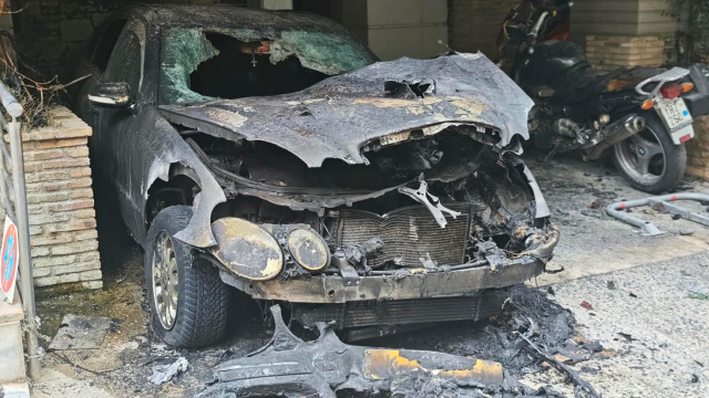 Συνελήφθη ο 34χρονος που φέρεται να έδωσε εντολή για τον εμπρησμό στο αυτοκίνητο αντιδημάρχου Ζωγράφου