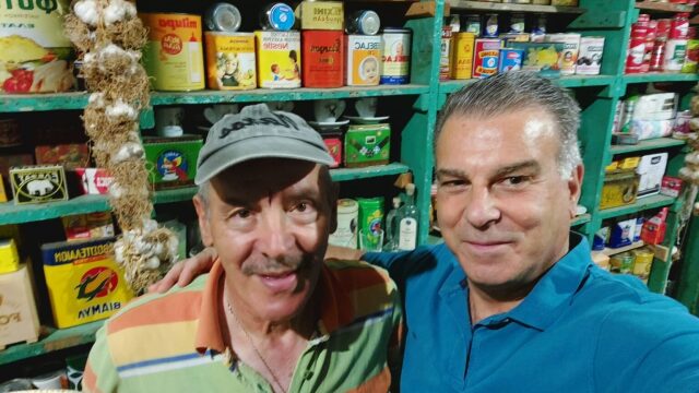«Το νησί της νιότης μου, των διαδρομών και των μικρών ανακαλύψεων»: Η Νάξος του δημοσιογράφου Νικόλα Βαφειάδη