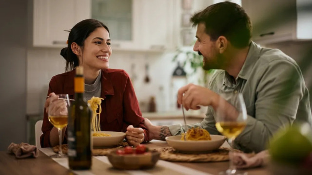 Για καλύτερη ρύθμιση του σακχάρου, καθίστε στο τραπέζι με ένα αγαπημένο πρόσωπο