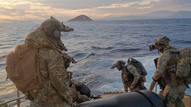 Μαχητικά, πολεμικά πλοία και ειδικές δυνάμεις στη μεγάλη άσκηση «Αλέξανδρος 26», δείτε βίντεο και φωτογραφίες