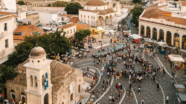Έτος-ορόσημο το 2026: Πάνω από 45 εκατ. επισκέπτες και 25 δισ. ευρώ στα ταμεία