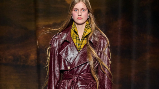 Έξι ασυνήθιστοι συνδυασμοί χρωμάτων που θα φωτίσουν τη χειμερινή σας γκαρνταρόμπα
