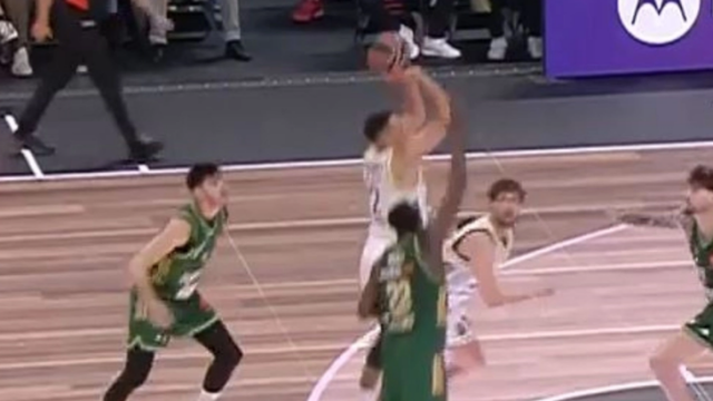 Βίντεο: Το buzzer beater του Μπάλντουιν που χάρισε το διπλό στη Φενέρ στην έδρα του Παναθηναϊκού 