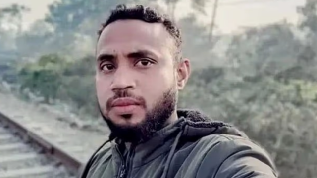 Φρικτός θάνατος για 32χρονο στο Μπαγκλαντες: Παρασύρθηκε από τρένο αφού έβγαλε selfie στις γραμμές, η τελευταία φωτογραφία που ανέβασε στο Facebook