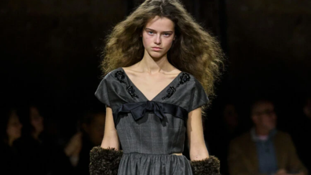 Τα ωραιότερα look από την Εβδομάδα Μόδας του Λονδίνου
