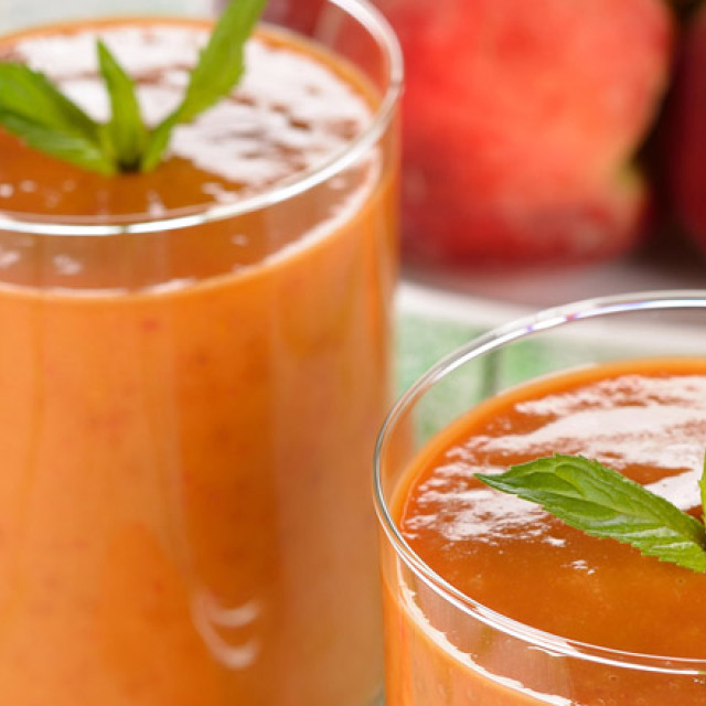 Smoothie ροδάκινο – βερίκοκο με γιαούρτι