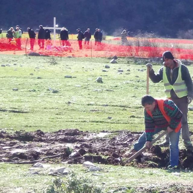 Ιστορική στιγμή: Ξεκίνησε η εκταφή των Ελλήνων πεσόντων του '40 στο μέτωπο της Αλβανίας