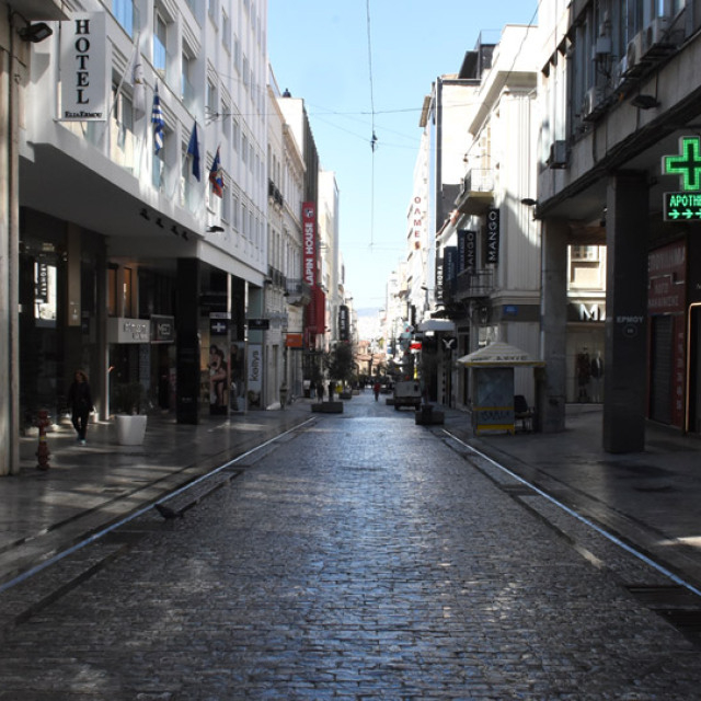 Κορωνοϊός: Όλη η λίστα με τους κωδικούς των επιχειρήσεων που εντάσσονται στα έκτακτα μέτρα